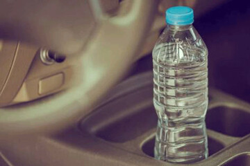 کاربردهای بطری آب معدنی پلاستیکی