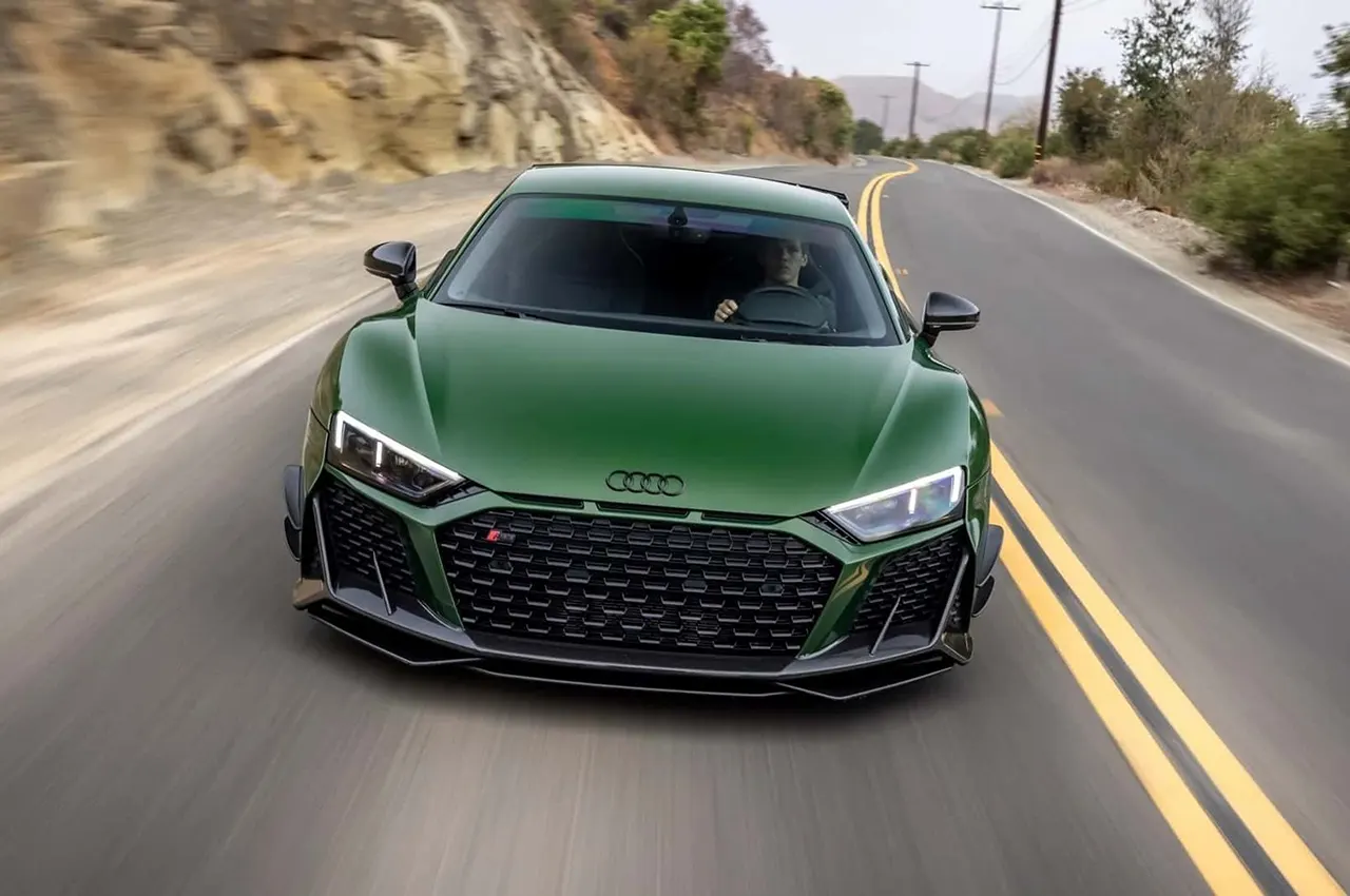 تقویت آئودی R8 توسط VF Engineering
