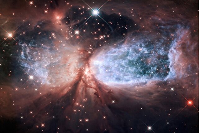 فرشته برفی آسمانی از تلسکوپ فضایی هابل
