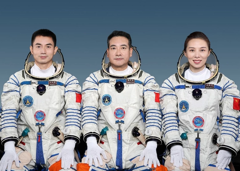 چینی‌ها انسان را به ماه برمی‌گردانند؛ ماموریت بزرگ چین برای اعزام انسان به ماه
