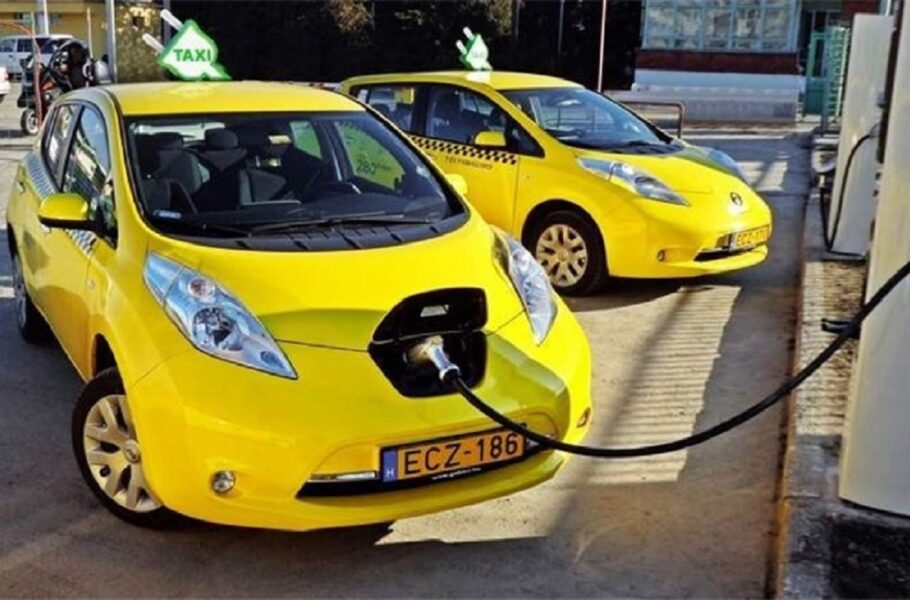 تاکسی‌های برقی به تهران می‌آیند؛ وعده وزارت صمت برای توسعه خودروهای الکتریکی
