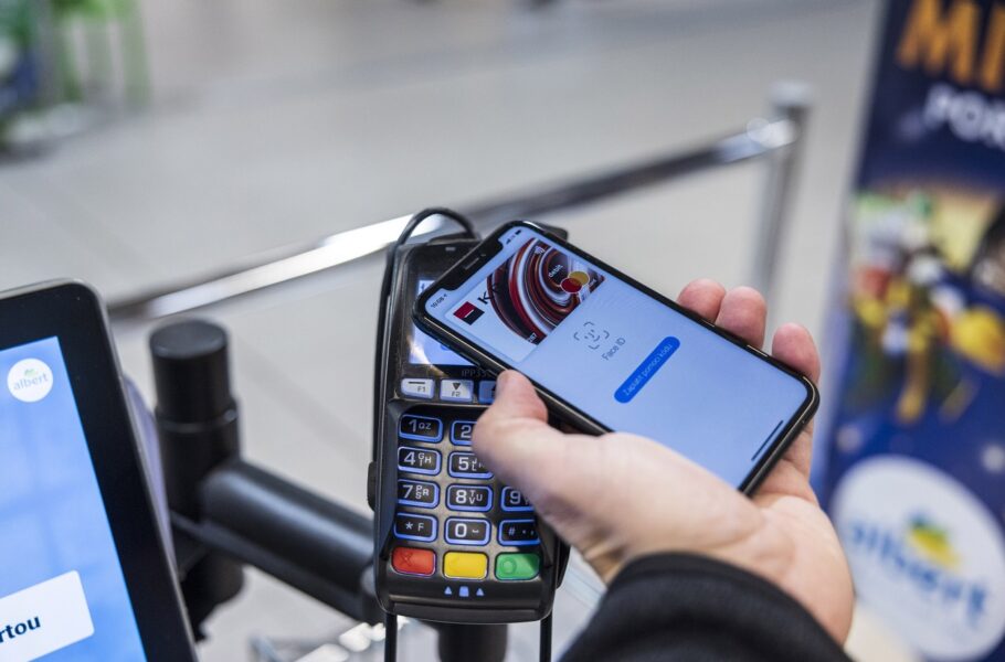 اتحادیه اروپا و اپل ظاهراً در پرونده خدمات پرداخت NFC آیفون توافق می‌کنند
