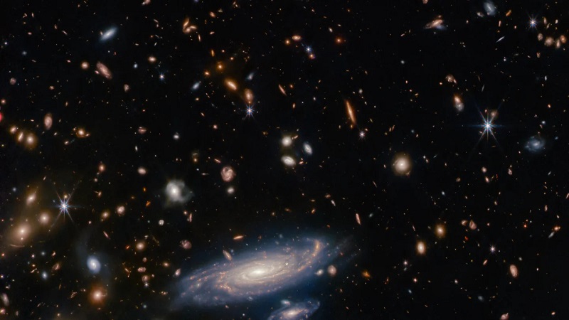 جیمز وب یک کهکشان ۱.۴ میلیارد ساله مملو از فلز کشف کرد
