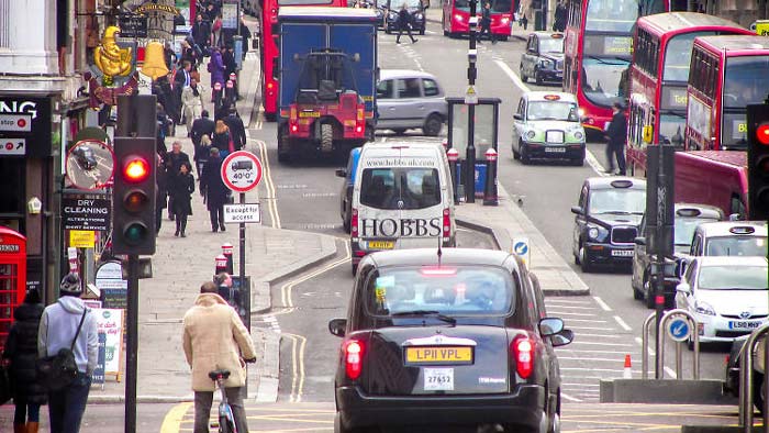 لندن: کُندترین مرکز شهر جهان برای رانندگی
