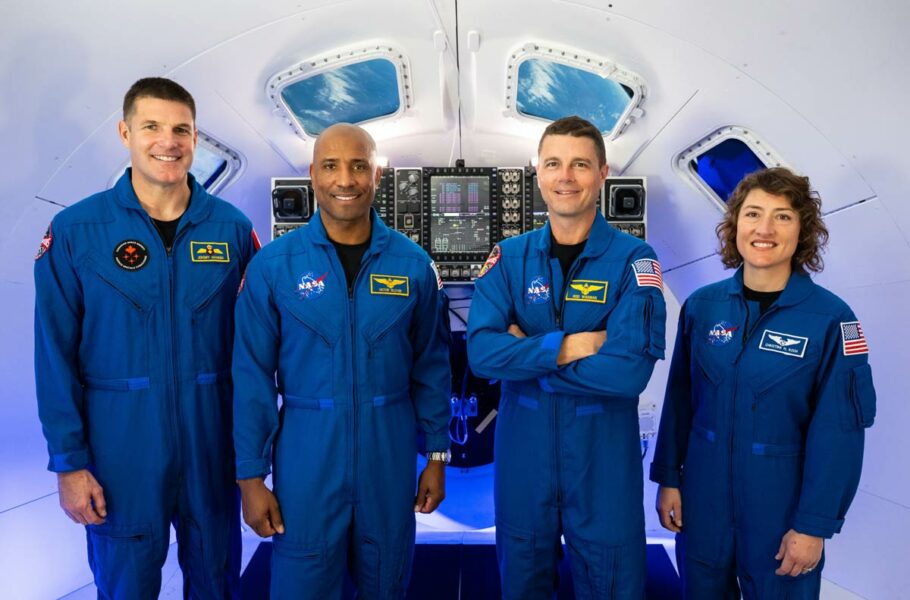 ناسا چهار فضانورد مأموریت آرتمیس 2 برای سفر به دور ماه را معرفی کرد

