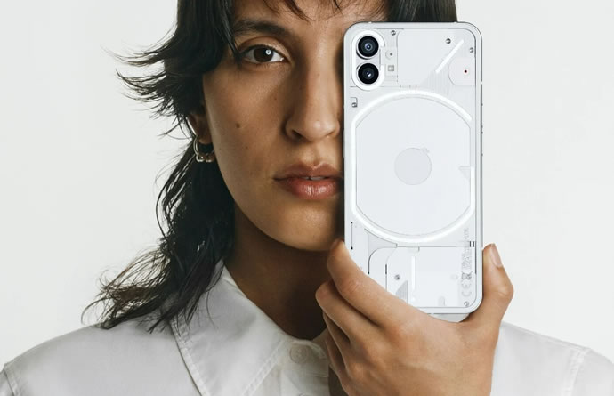 Nothing Phone (1) - معیاری برای تفاوت
