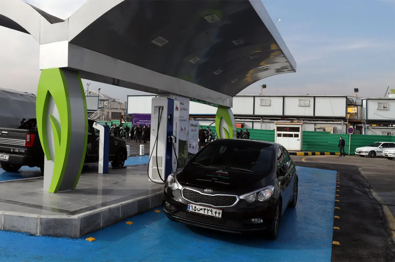 افتتاح ۴ ایستگاه شارژ خودرو‌های برقی تا دوشنبه
