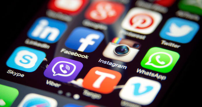 محدودیت استفاده از شبکه‌های اجتماعی برای کاربران زیر ۱۵ سال در فرانسه
