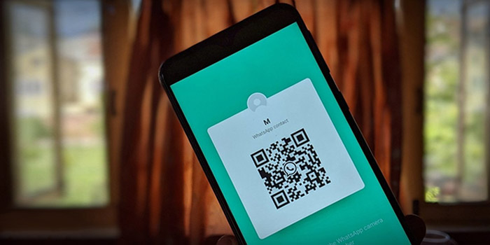 قابلیت جدید واتساپ استفاده از کیو آر کد چت‌ها را میان گوشی‌ها جابجا می‌کند
