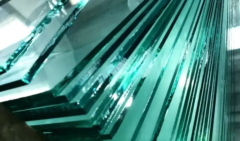 آیا شیشه آلومینوسیلیکات مقاوم ترین نوع شیشه است؟
