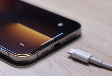 اپل برای انطباق با اتحادیه اروپا، از پورت USB-C استفاده خواهد کرد