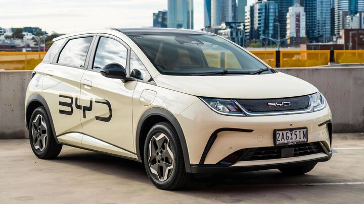 خودروی BYD Dolphin Dynamic 2025 چه مشخصاتی دارد؟

