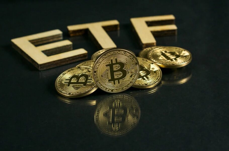 اولین ETFهای بیت کوین توسط کمیسیون بورس آمریکا تأیید شدند
