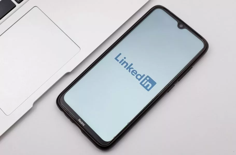 دستیار هوش مصنوعی لینکدین AI agent؛ تسریع و هوشمندسازی فرایند استخدام