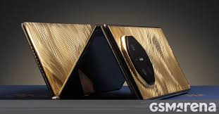 عرضه گوشی لوکس Huawei Mate XT Ultimate با بدنه طلای 18 عیار

