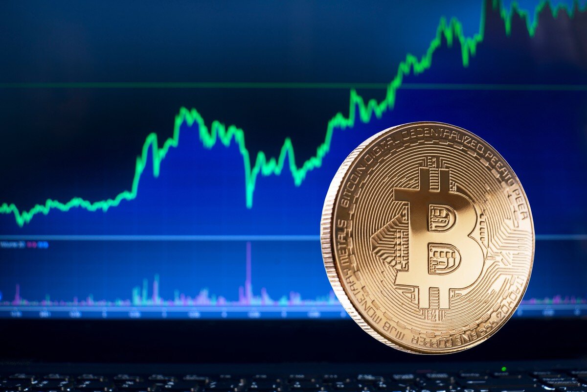 قیمت بیت‌کوین از قیمت نقره عبور کرد!
