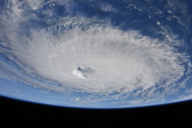 انتشار تصویر شگفت‌انگیز یک توفان ترسناک از فضا توسط یاسمین مقبلی/ عکس