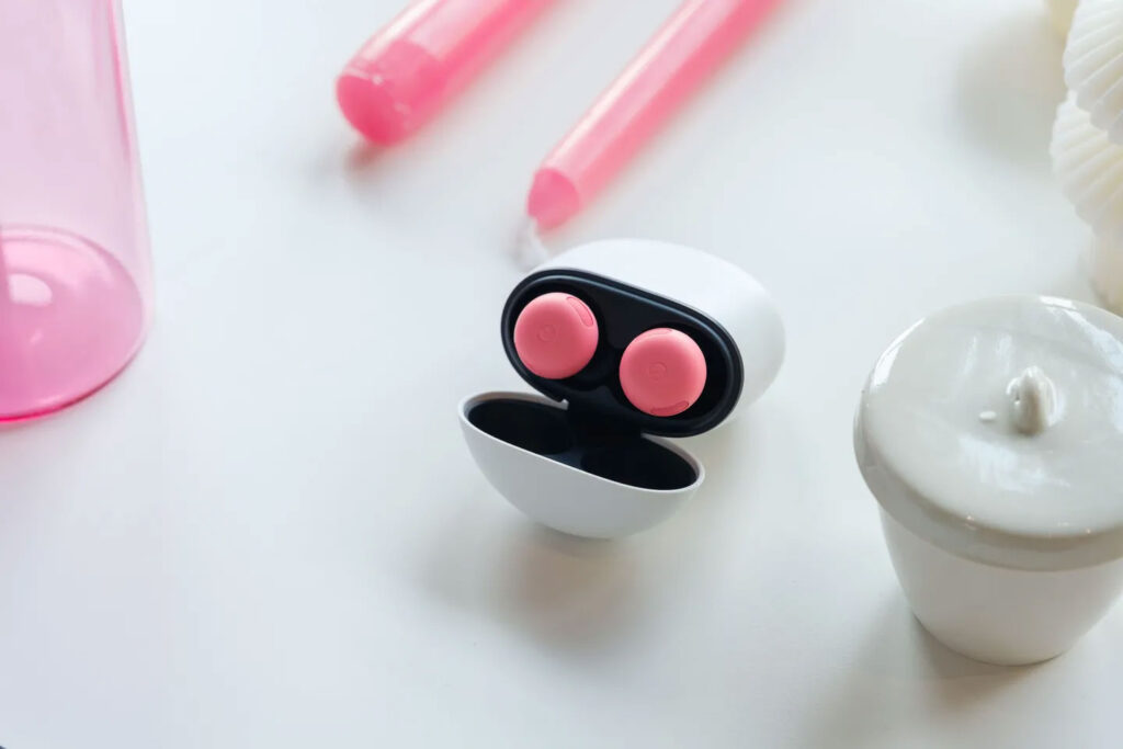 برنامه Pixel Buds از اکولایزر سفارشی پنج باند پشتیبانی می‌کند 