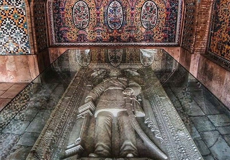 سنگ قبر ناصرالدین شاه