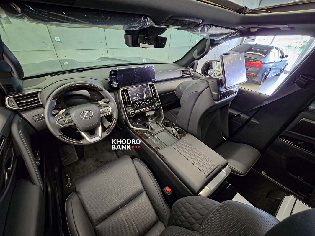فضای داخلی لکسوس LX600