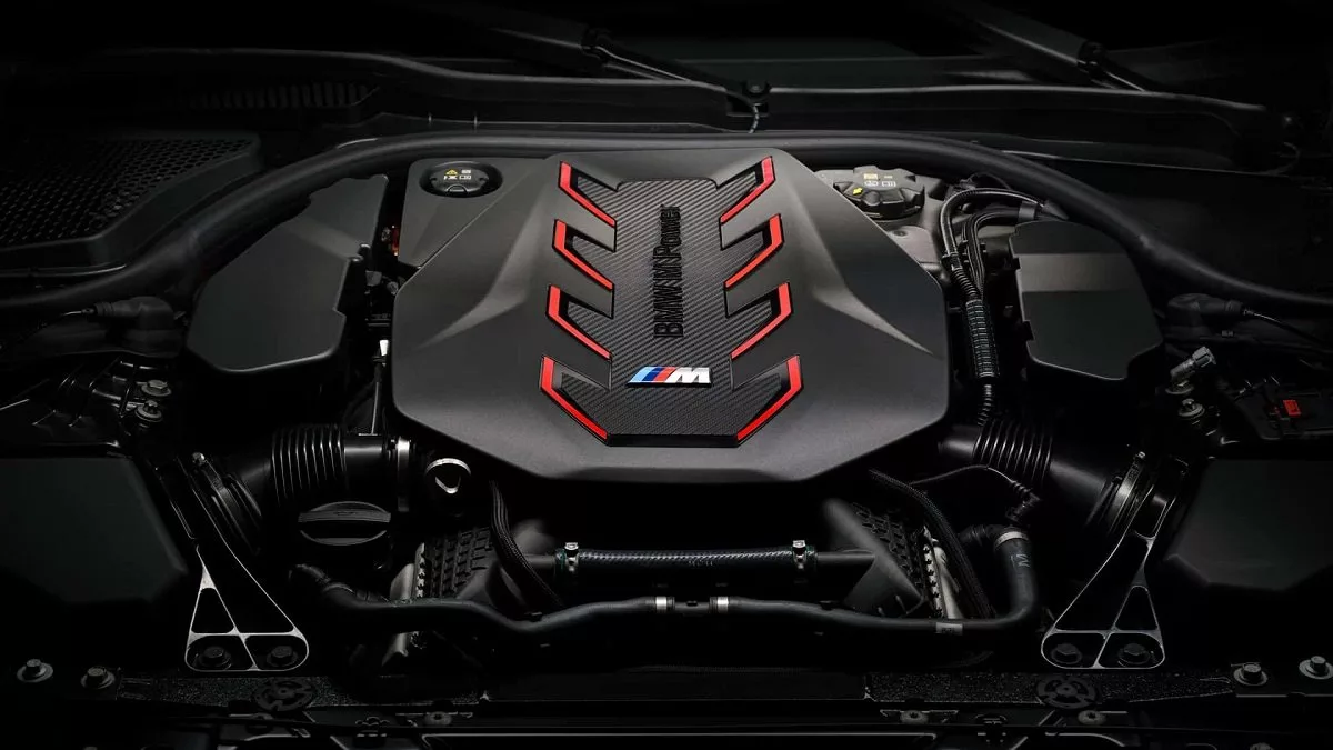 موتور بی ام و M5