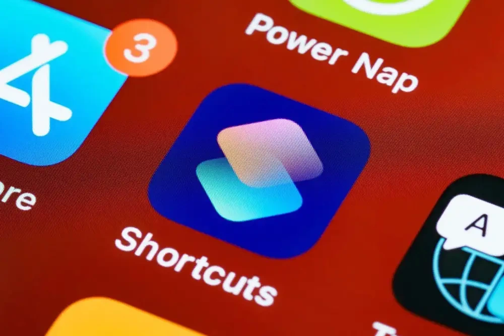 نحوه استفاده از برنامه Shortcuts آیفون به طور کامل
