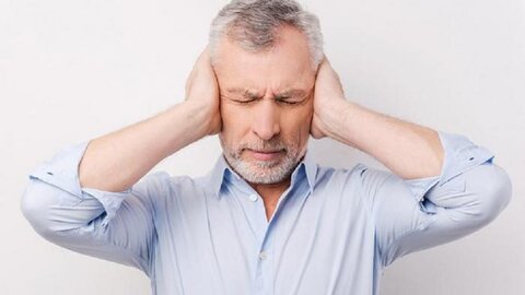 دلیل بروز وزوز گوش چیست؟
